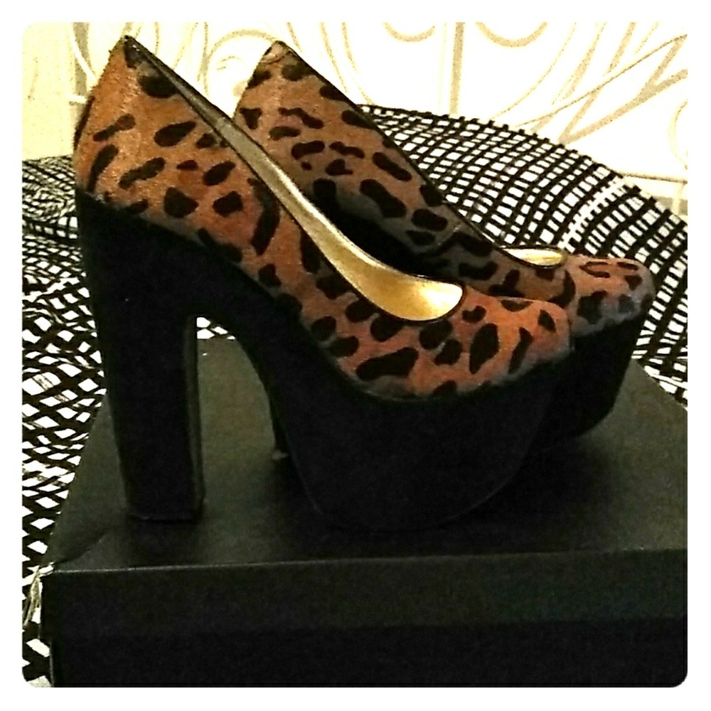 "Wild Pair" Platform heels